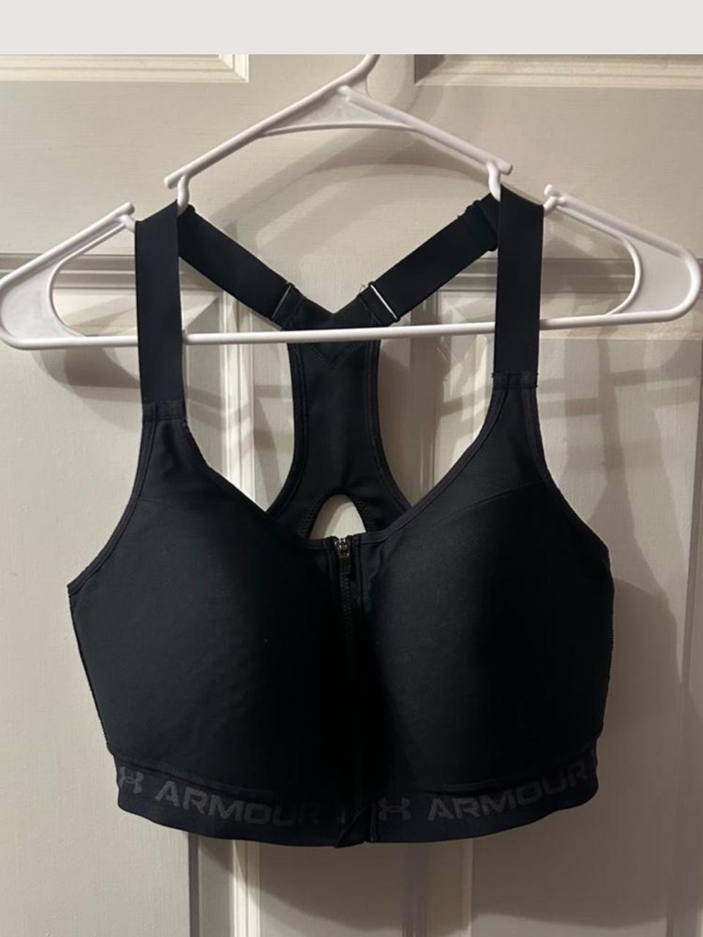Under Armour Women's Black Front-Zip High Impact Sports Bra size 36DD